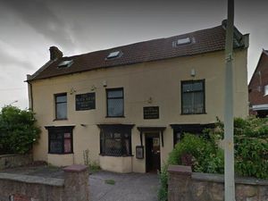 Supporting image for story: Landlord tied up and 'threatened with gun' during raid on Black Country pub