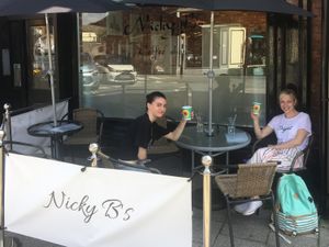 Supporting image for story: Coffee shop leads the way as pioneer of recyclable cup