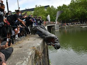 Supporting image for story