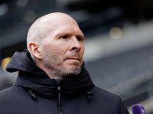Supporting image for story: Michael Appleton criticises “soft” defending after heavy defeat at MK Dons
