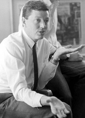 Alan Johnson MP during the postal strike in Slough in 1986