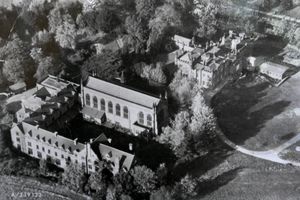 The building is a renovated Dominican Priory from 1886 and has recently been refurbished.