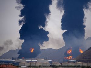 Supporting image for story: Tehran claims US attacked it from UAE as war enters its third week