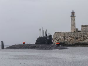Supporting image for story: US submarine pulls into Guantanamo Bay day after Russian warships arrive in Cuba