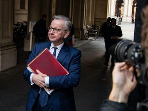 Supporting image for story: Gove defends £7,000 day rates paid to Test and Trace consultants