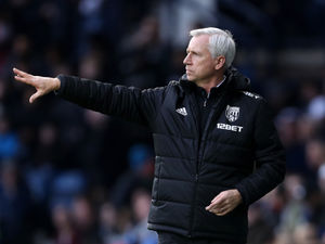 Supporting image for story: Alan Pardew's West Brom tactics slammed by Jay Rodriguez's father online