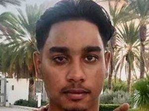 Supporting image for story: Wolverhampton 12-year-olds passed machete between each other before murdering 19-year-old, jury told