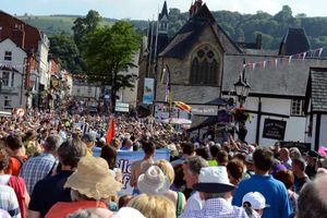Big crowds in Llangollen