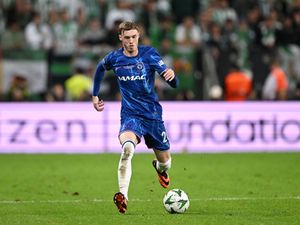 Supporting image for story: Joe Cole hails ‘absolute genius’ Cole Palmer after Chelsea win Conference League