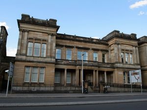 Supporting image for story: Jury retires in case of man accused of chasing police with chainsaw