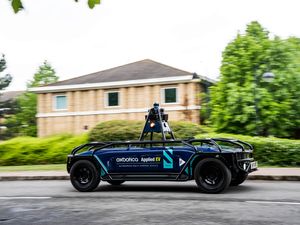 Supporting image for story: Oxbotica completes first driverless car test on open roads