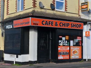 Supporting image for story: Wolverhampton takeaway given zero hygiene rating after inspectors found no antibacterial cleaning supplies or hot water 