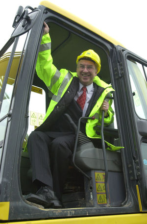 Transport hat – Minister David Jamieson opens the new A5 Nesscliffe Bypass in 2002