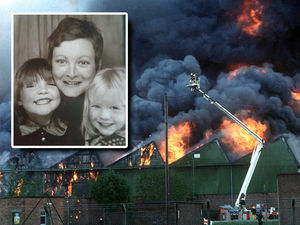 Supporting image for story: COD Donnington blaze: Payout for family after toxic depot fire death

