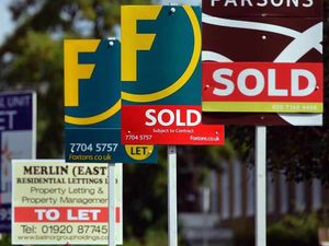 Supporting image for story: House prices affected by uncertainty