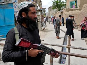 Supporting image for story: Blasts at Kabul schools kill at least six civilians