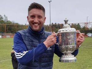 Supporting image for story: Matt Lovatt wants to get Robins flying after becoming new Dudley Town boss