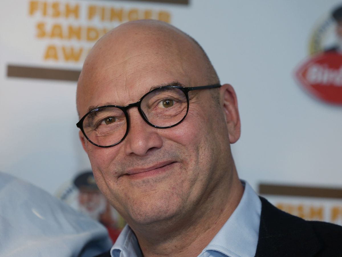 Gregg Wallace discontinues High Court claim against BBC, corporation says Gregg Wallace discontinues High Court claim against BBC, corporation says