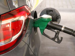 Supporting image for story: UK motorists plan to keep their petrol and diesel cars for next nine years on average – research