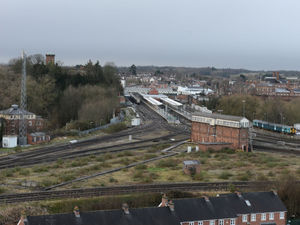 Supporting image for story: Electric rail lines 'vital' for meeting emissions target