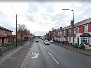 Supporting image for story: Residents' relief as they are allowed home after Oldbury gas leak