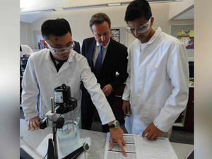 Supporting image for story: David Cameron in Halesowen visit to announce huge investment