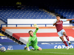 Supporting image for story: Analysis: Impressive performance at Everton a big step forward for Aston Villa