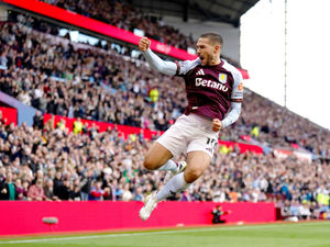 Supporting image for story: Aston Villa 3 Fulham 1 - Report