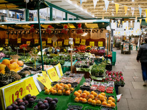 Supporting image for story: Plea for more support at Oswestry and Shrewsbury markets