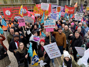 Supporting image for story: Hundreds turn out for rallies as public sector workers walk out in row over funding and pay