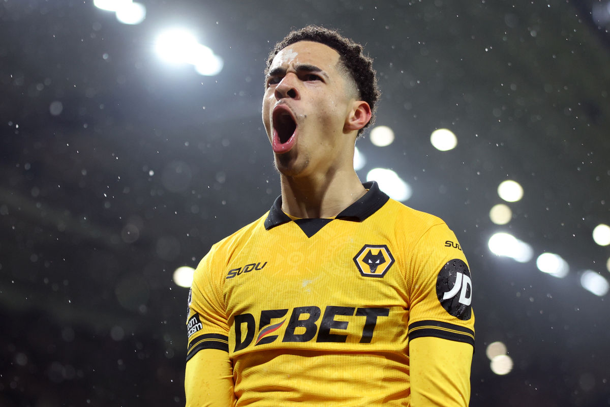 Hes impressed us - Rob Edwards on Wolves teenage hero after Arsenal draw