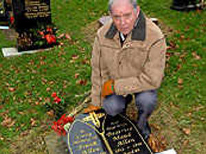 Supporting image for story: Families' concern on headstone repairs