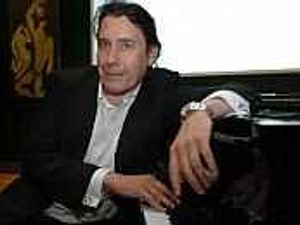 Supporting image for story: Jools keeps the party going