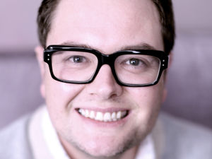 Supporting image for story: TV funny man Alan Carr sells out Shropshire show in minutes 