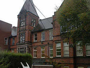 Supporting image for story: Eye hospital bid collapses