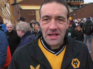 Supporting image for story: Wolves fans have same Europe opinion following Sheff Utd win