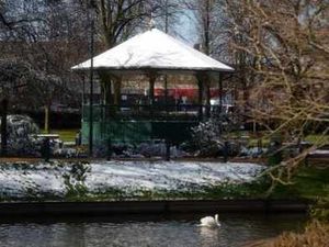 Supporting image for story: Spring replaced by winter snowfall