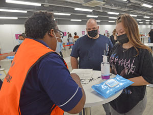 Supporting image for story: Three Covid vaccination centres now open to 12-15-year-olds in fresh jabs drive