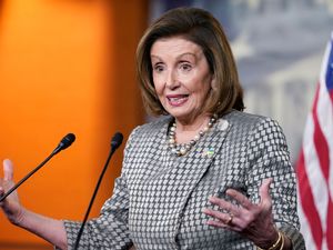 Supporting image for story: House approves ban on Russian oil to US