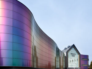 Supporting image for story: Swarovski and Accessorize return to Merry Hill
