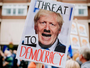 Supporting image for story: Wellington protest over suspension of parliament