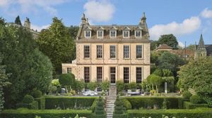 Supporting image for story: Cheapest way to get the best odds on winning a £4 million house and a £100k Range Rover