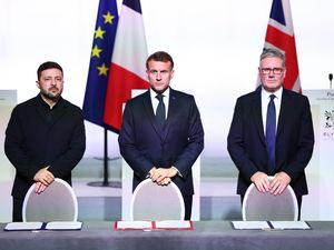 Supporting image for story: Starmer to face first PMQs of 2026 after pledging boots on the ground in Ukraine