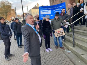 Cllr Pete Lowe addressing protestors against outsourcing Dudley leisure centres. Picture Martyn Smith/LDRS free for LDRS use