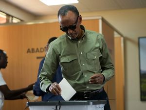 Supporting image for story: Kagame on course for overwhelming win in Rwanda election