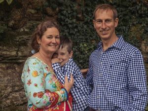 Supporting image for story: Woman who found lost ring hopes to return it after reunion with her own wedding band 12 years ago