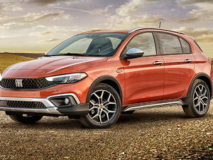 Supporting image for story: Smart, stylish, affordable – the Fiat Tipo Cross 1.0