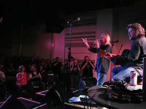 Supporting image for story: Bob's acoustic show is a family affair