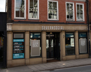 The place to be – the outside of the Frankwell burger bar