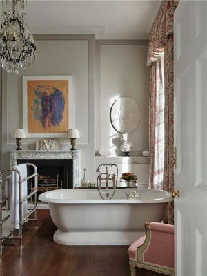Bathroom inside Chyknell Hall. Photo - Rightmove/Savills.